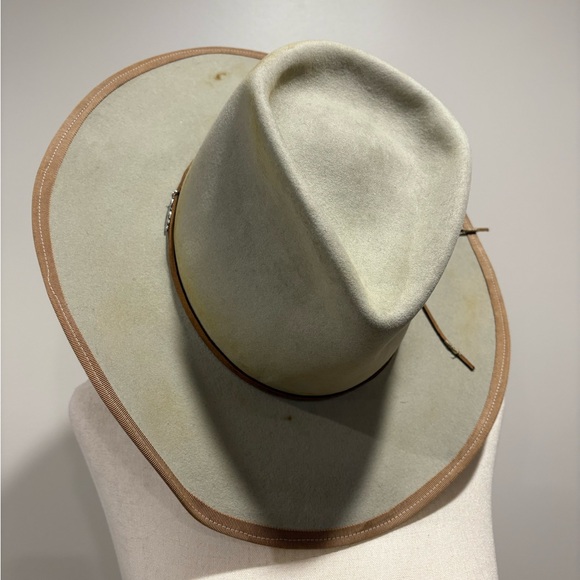 Cowboy hat - Picture 3 of 6